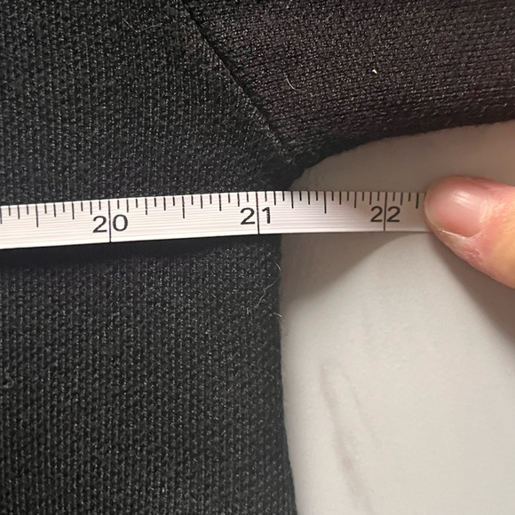 ✨NWT✨ RW&CO. Flare Sleeve Top - Picture 7 of 7